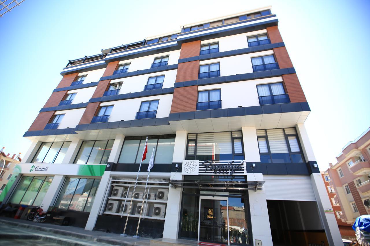 Familya Otel Erbaa Екстериор снимка